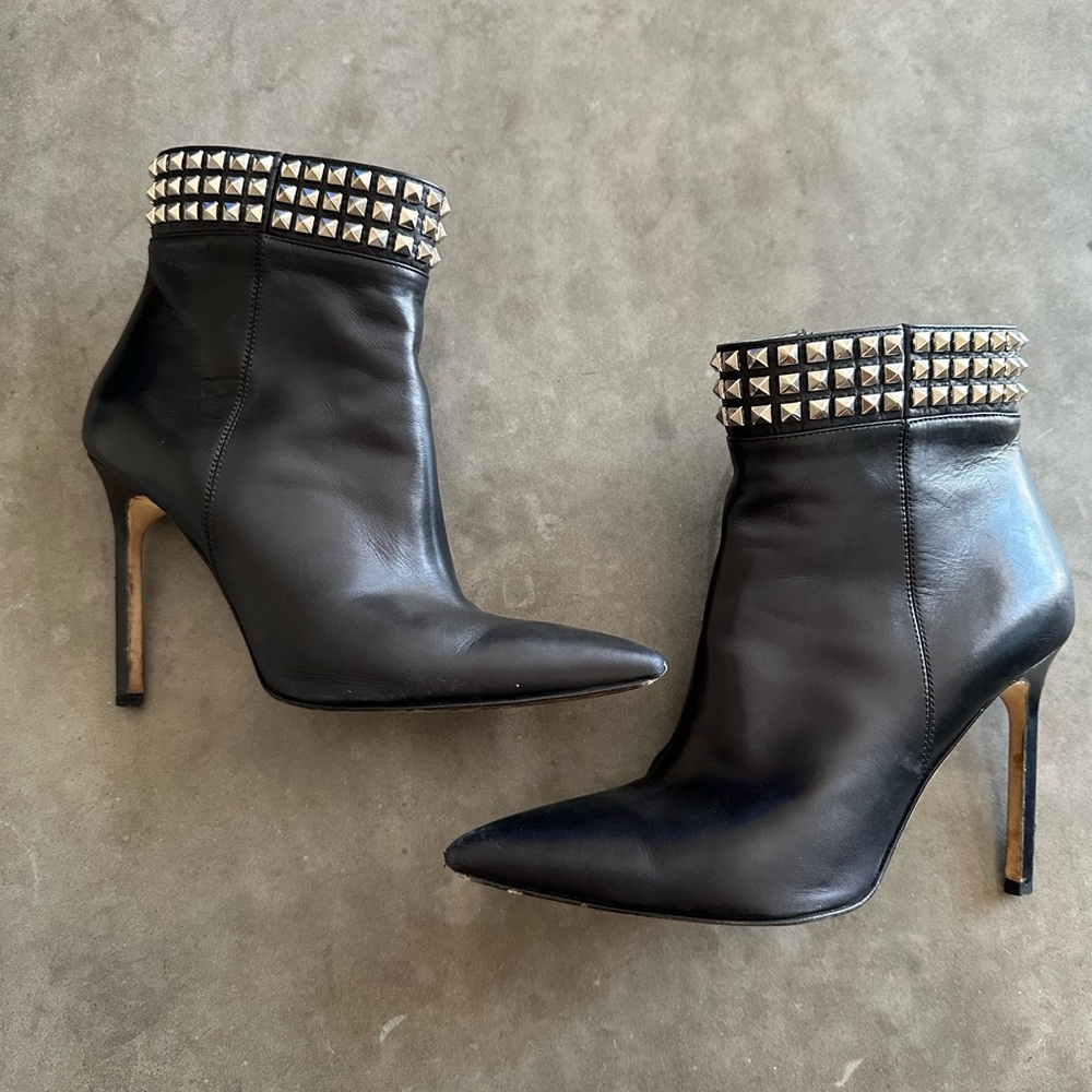 Manolo Blahnik Studded Black leather Ankle Boots 36 - Picture 5 of 7